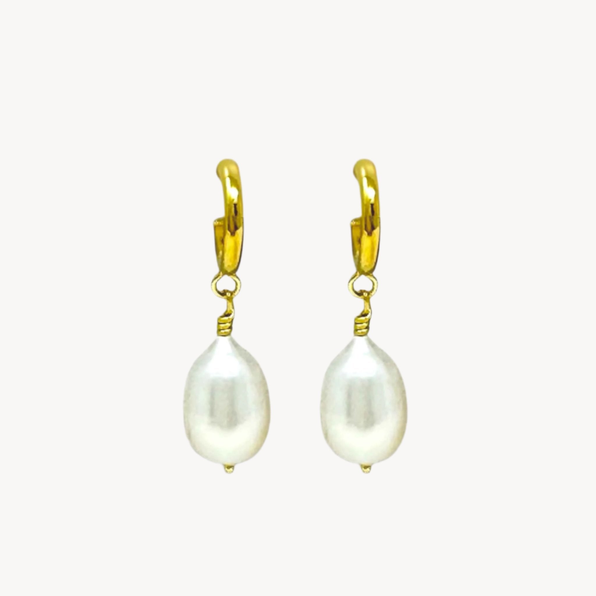 Drop Pearl Gold Huggies