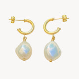 The pearls are grade AAA freshwater pearls 03