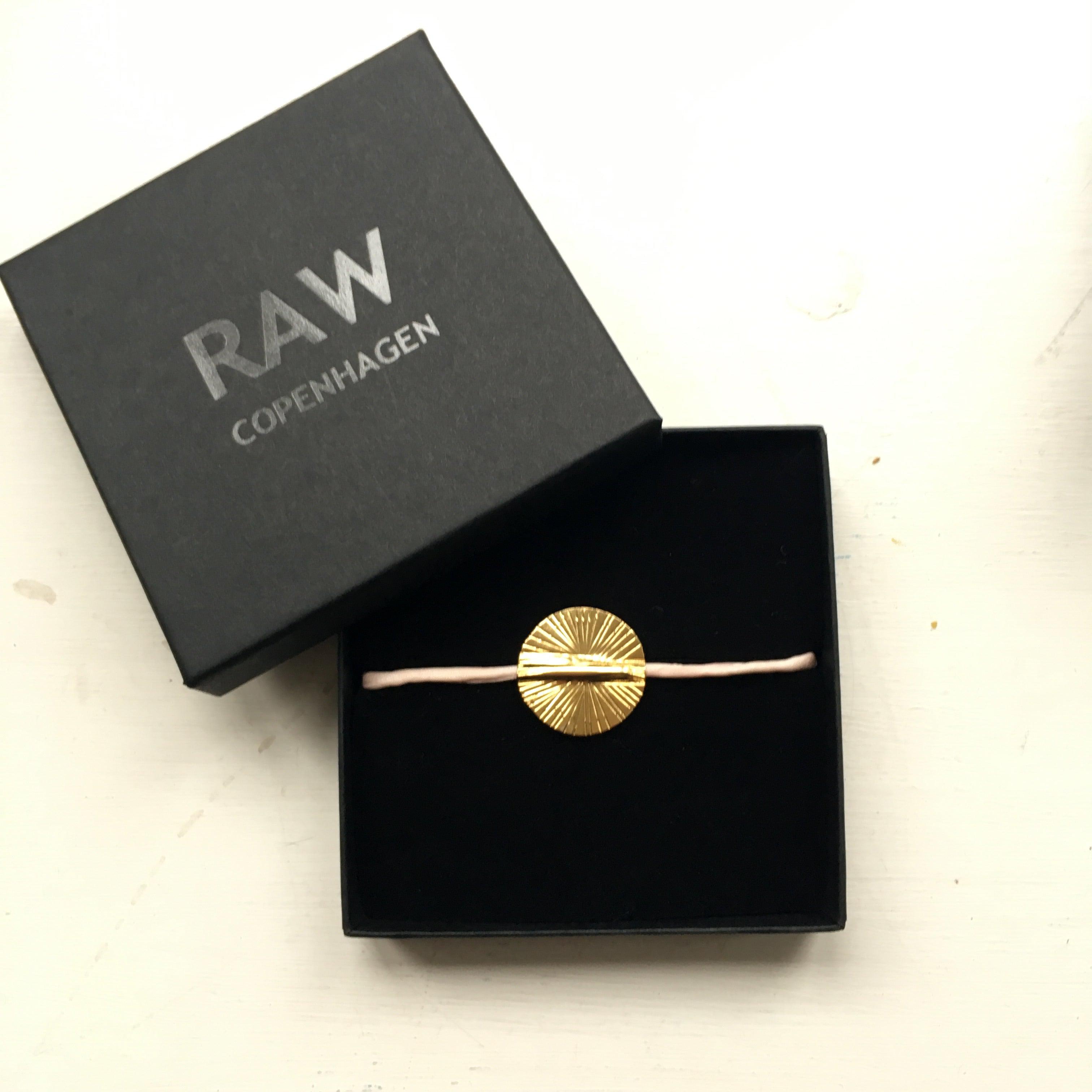 SUN RAY HAMMERED DISC BRACELET