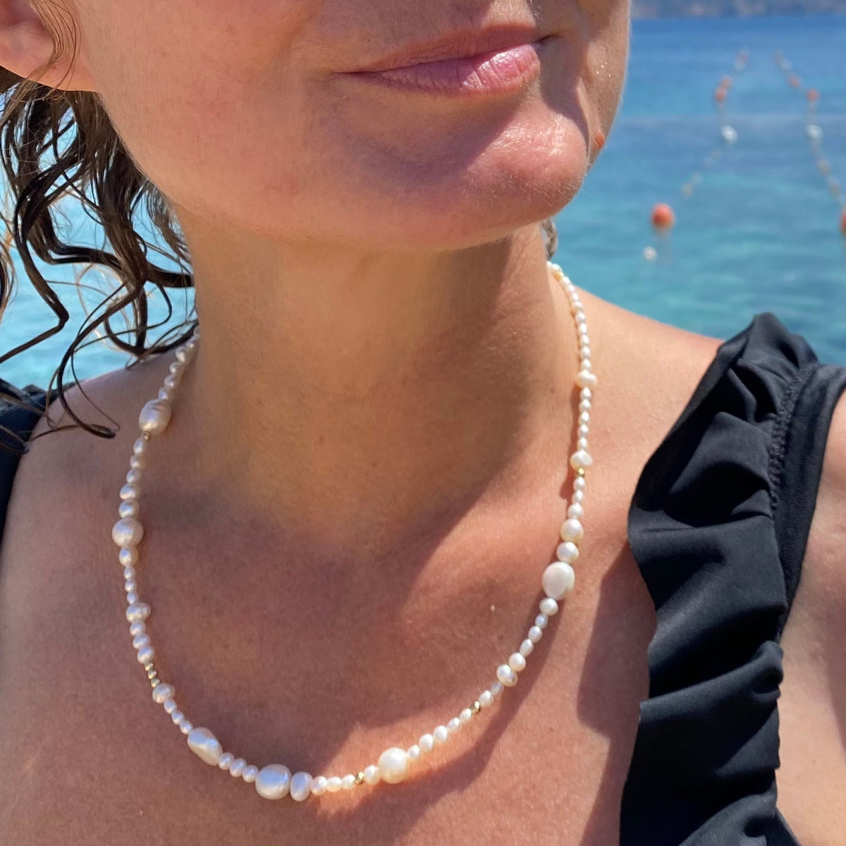 Freshwater Pearl Necklace with Different Size Pearls 02