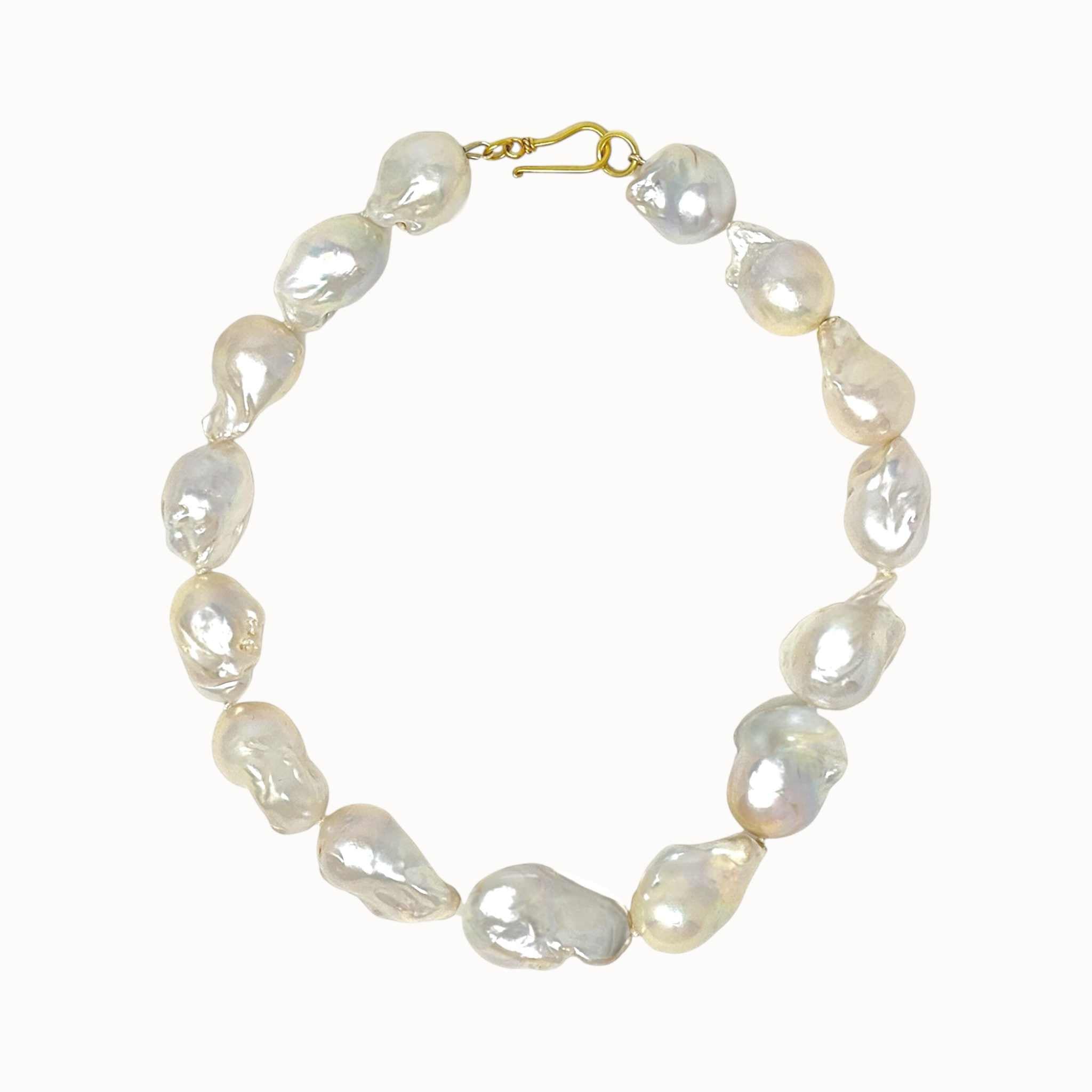 Freja Large Baroque Pearl Necklace – RAW Copenhagen