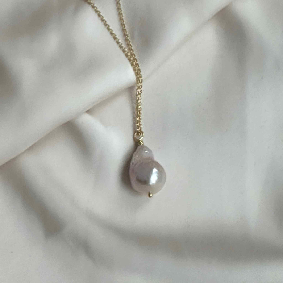 Pink Baroque Pearl Pendant Necklace