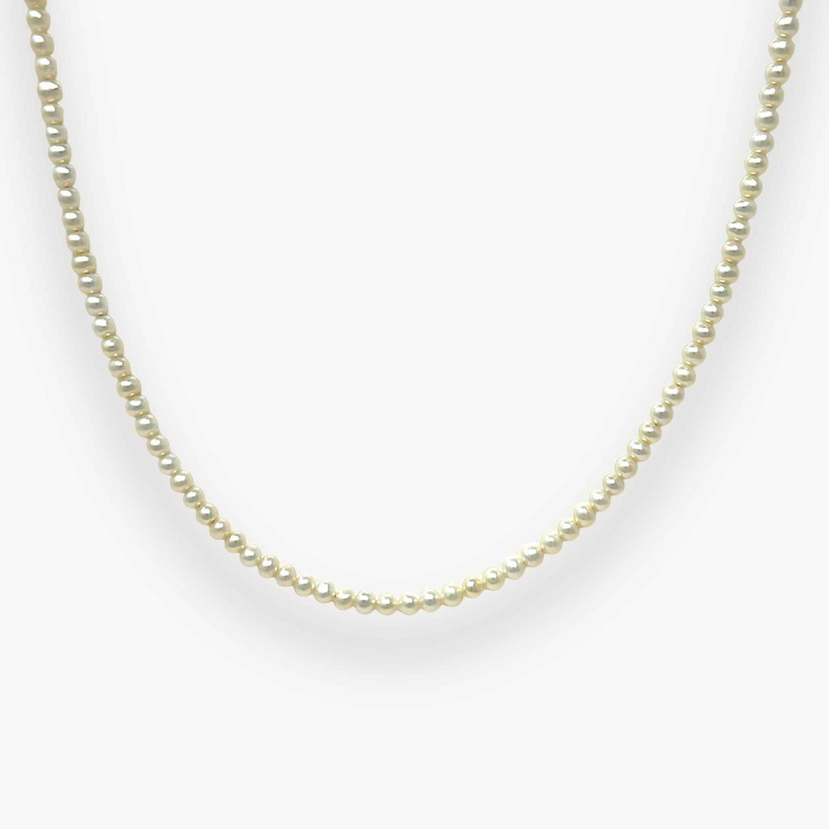 Small round pearl necklace