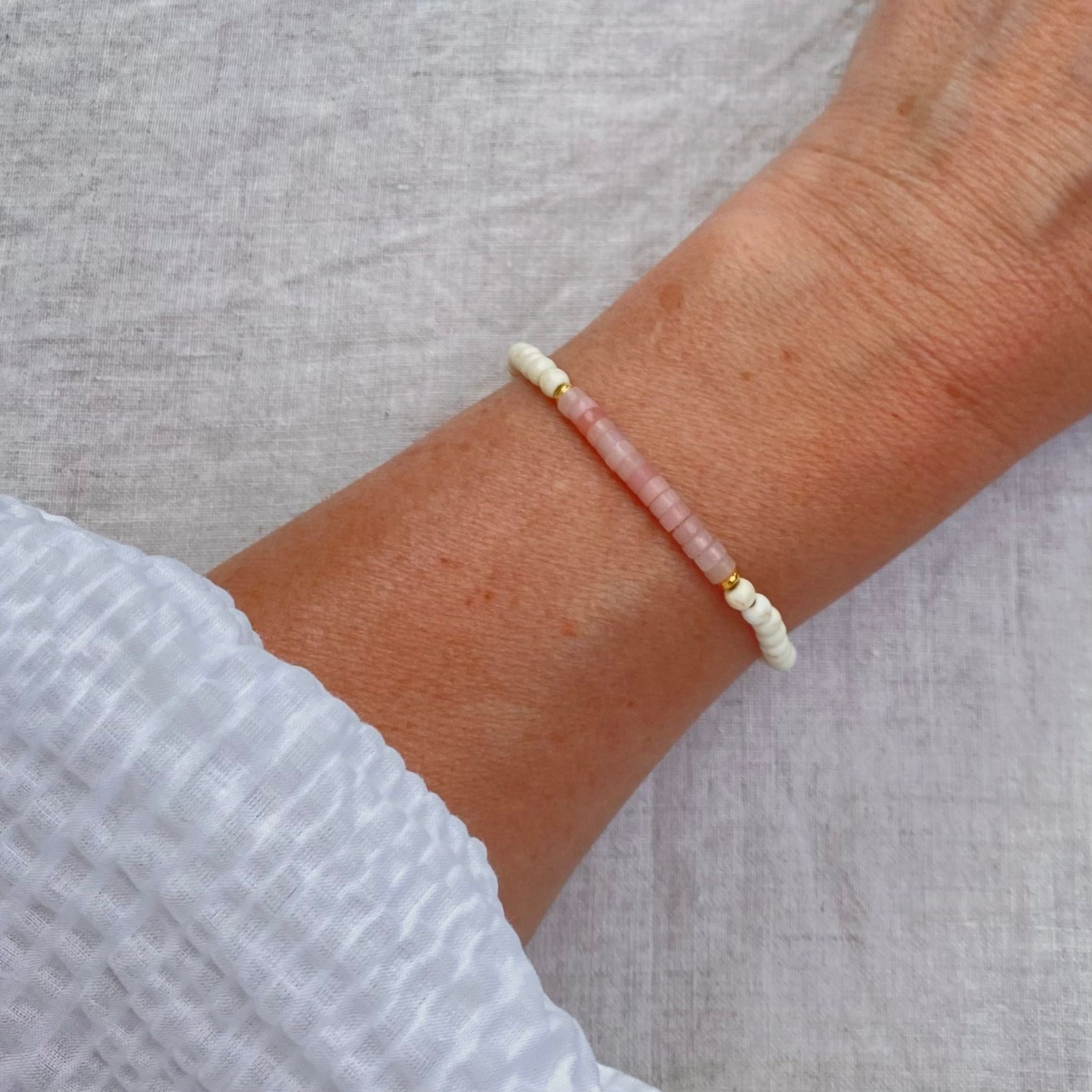 Natural Magnesite Beaded Bracelet