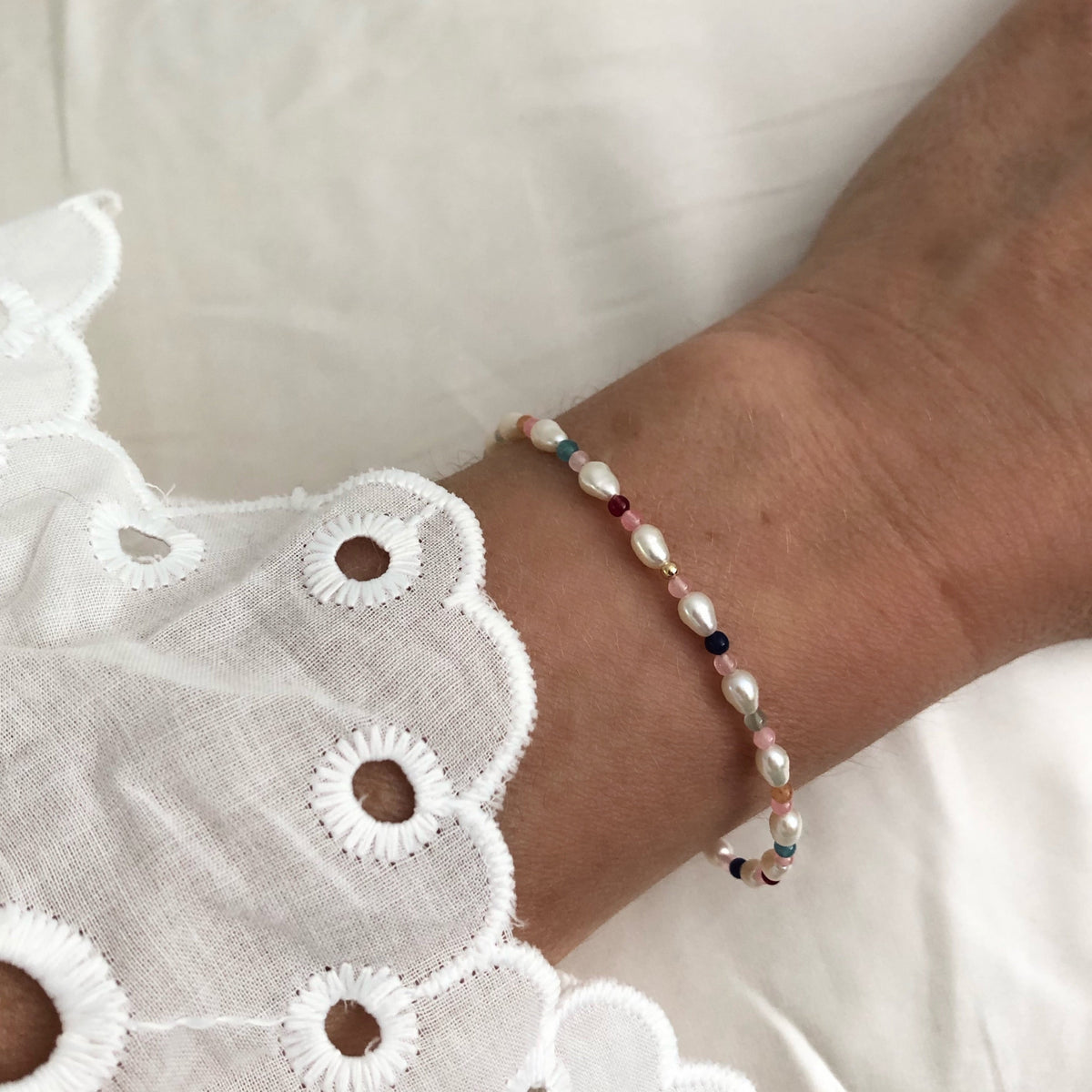 Boho Girly Bracelet - White Freshwater Pearl Bracelet with Gems