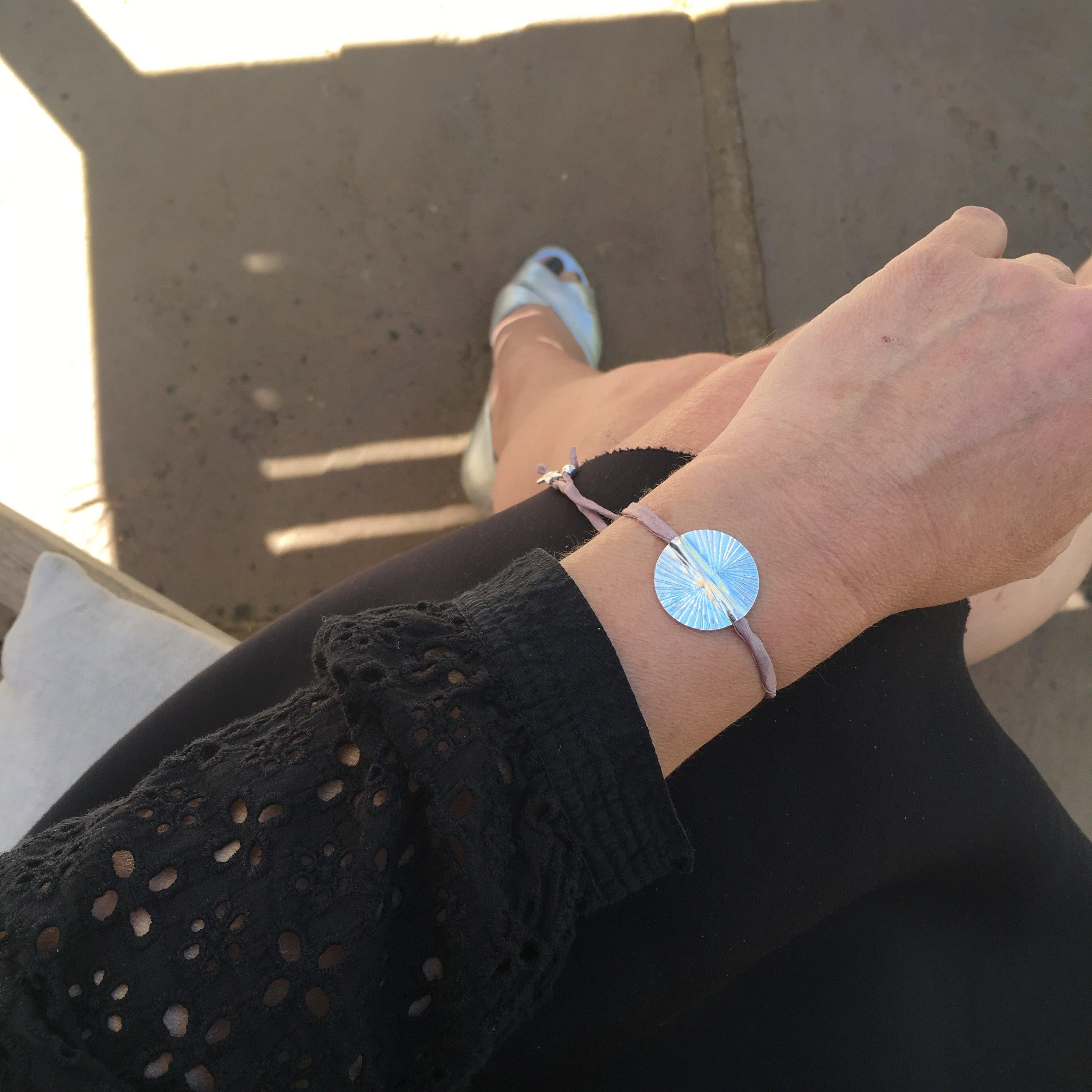 SUN RAY HAMMERED DISC BRACELET