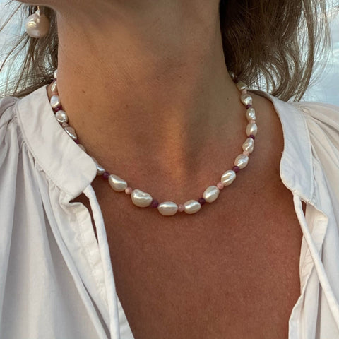 Freshwater Knotted Pearl Necklace with Pearls in Mixed Sizes and Color –  Yangtze Store